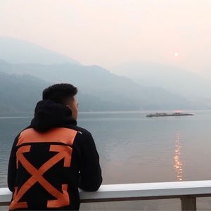 Meet your Posher, Adrian